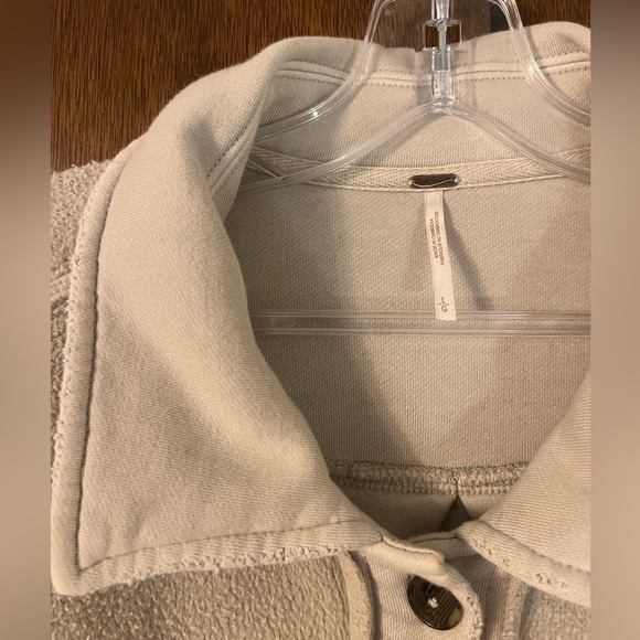 size L Beige ruby button down flannel from freepeople. - Picture 6 of 6